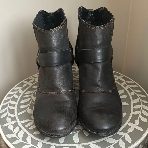 b.o.c. Black & Brown Western Ankle Boots with Chunky Heel Sz 9 - Picture 4 of 12